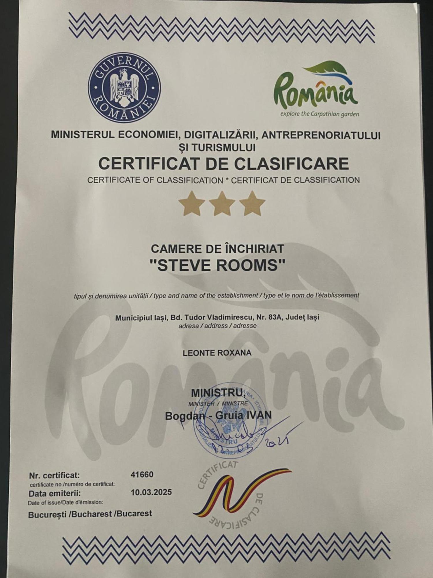 Steve Rooms Iasi Luaran gambar